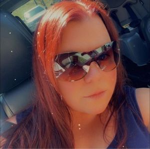 Meet your Posher, Stacy